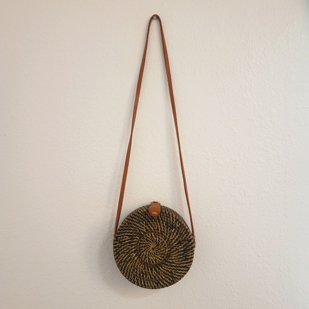 Round Rattan Bag